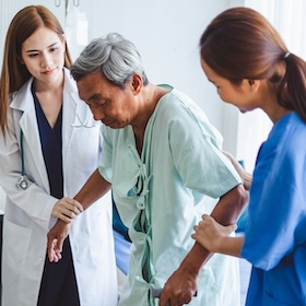 患者の転倒を減らす